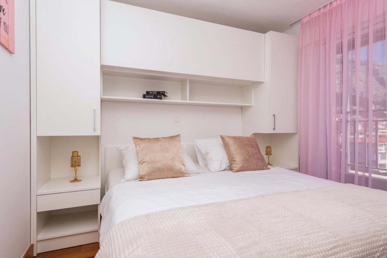 Apartmani Silvija Makarska Eksteriør billede