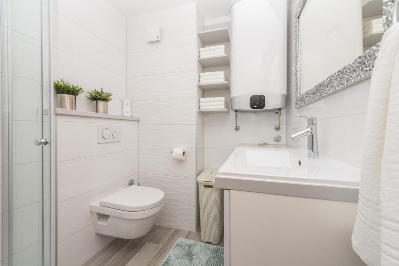 Apartmani Silvija Makarska Eksteriør billede